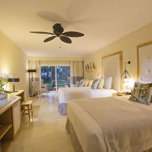 Junior Suite Beachside